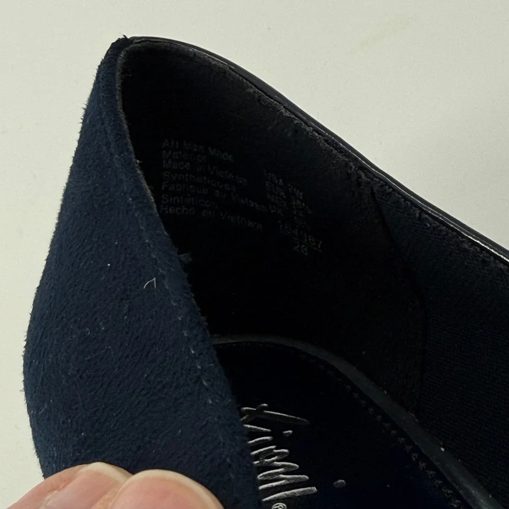 Fioni Jody 7W Wide Pointed Toe Pumps Navy Patent Mixed Media Kitten Heels 164367